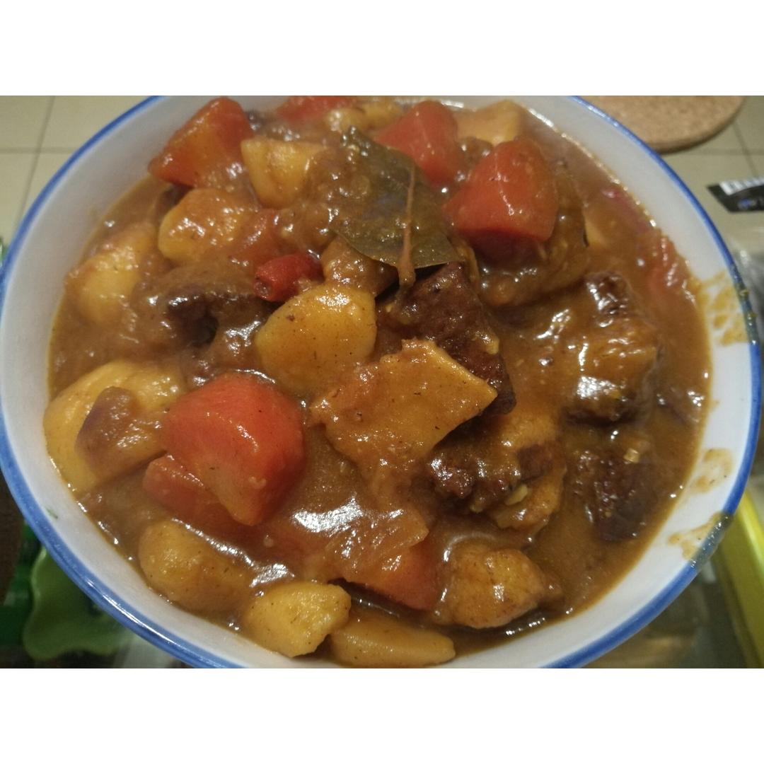 一个话唠包教包会的香浓红烩牛腩