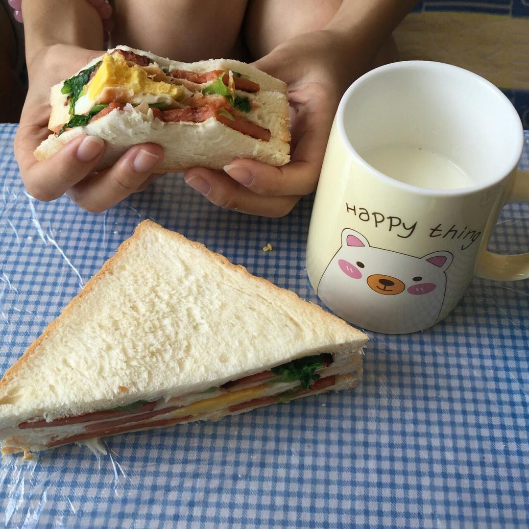 纯奶手撕吐司的做法 步骤1