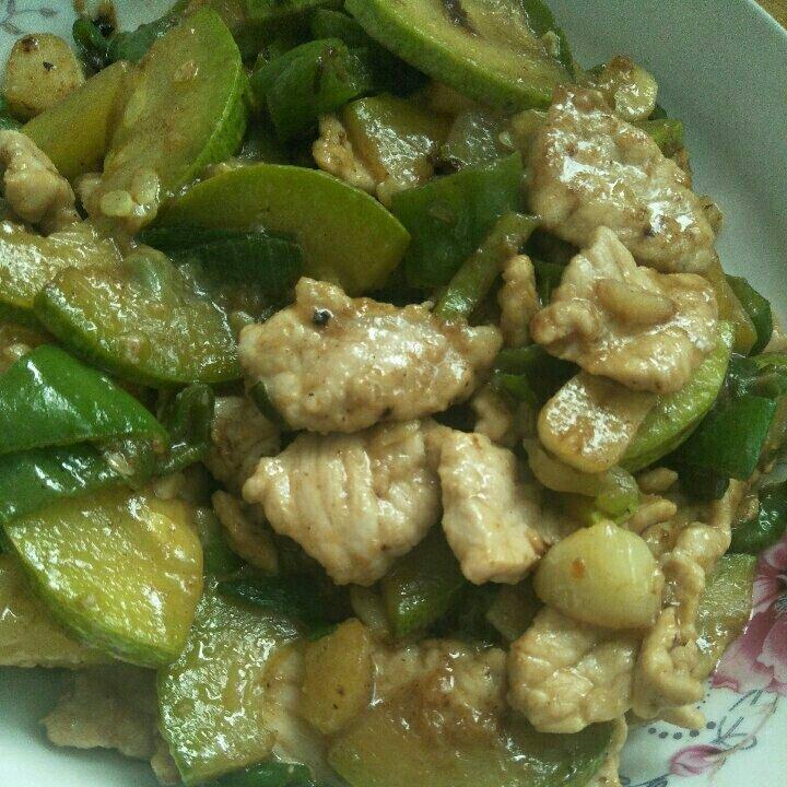西葫芦炒肉片