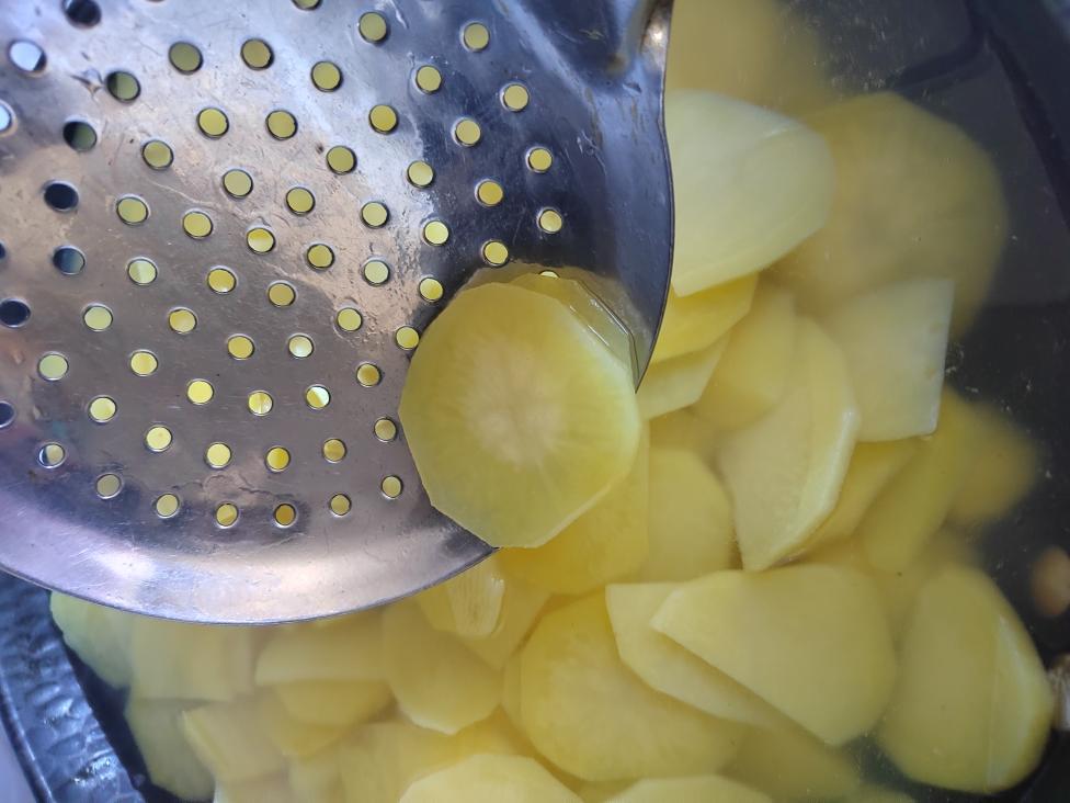 曬土豆干的做法 步驟10