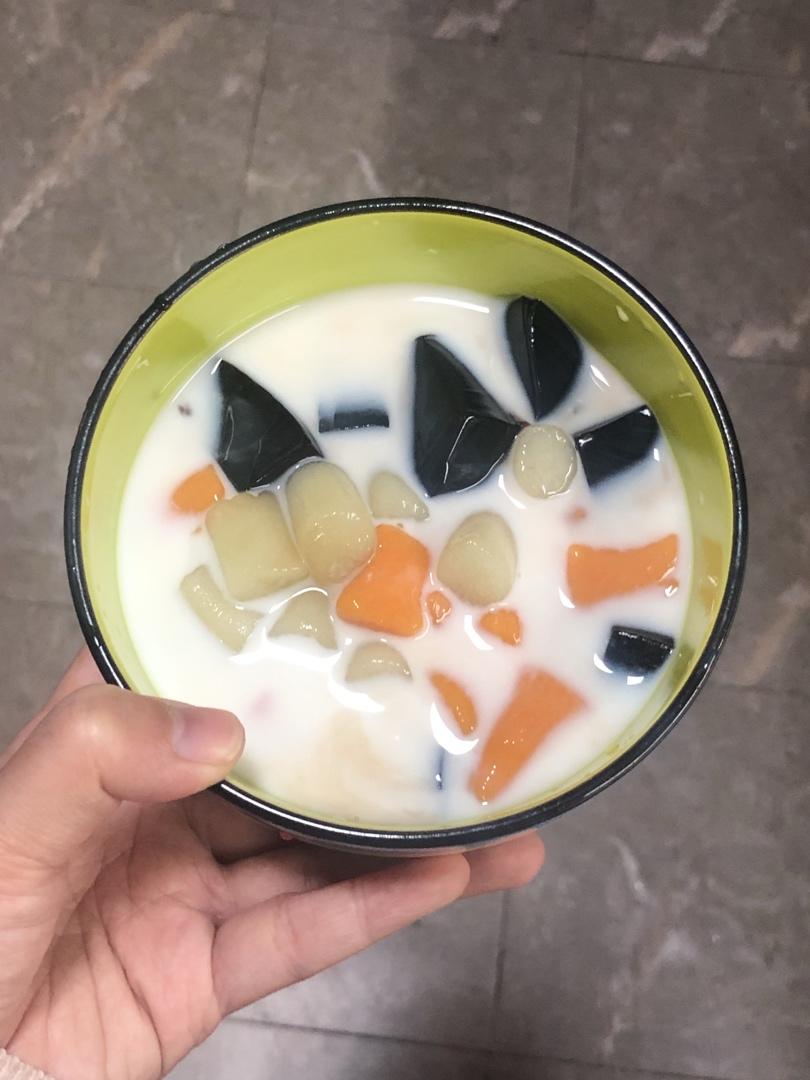 《Tinrry+》Q弹芋圆仙草冻