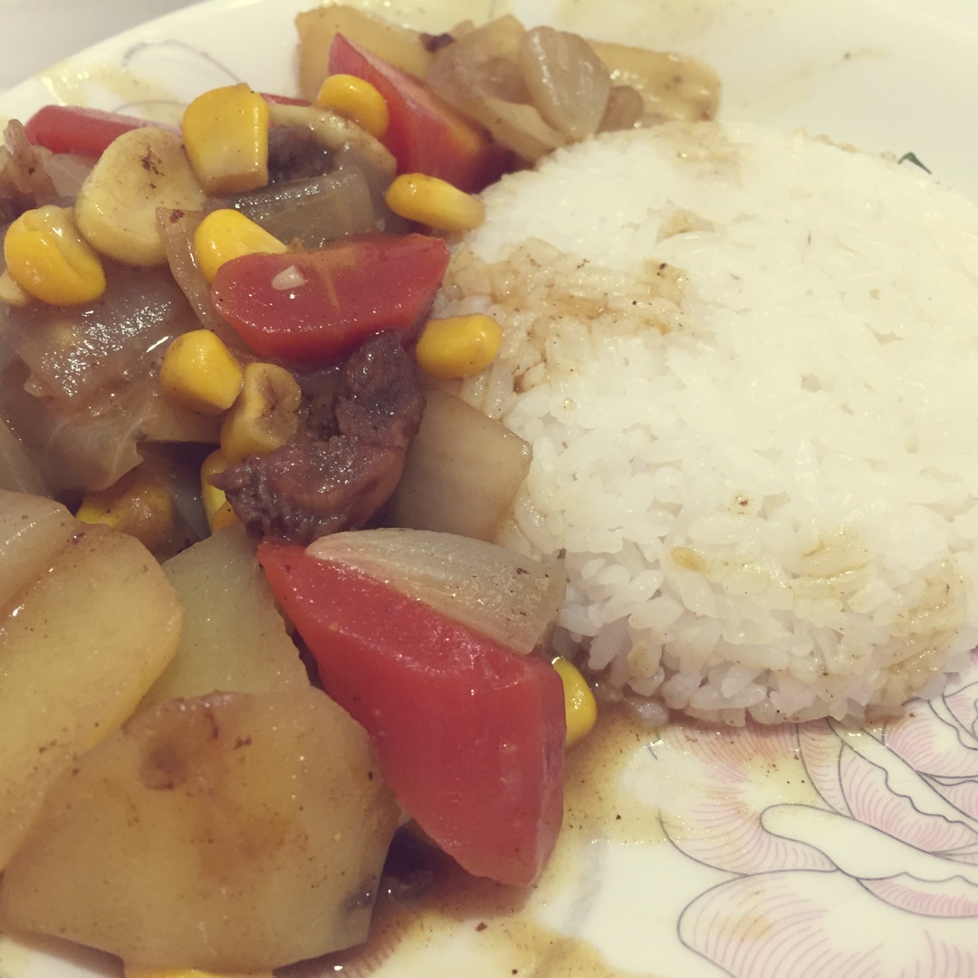 咖哩鸡肉饭