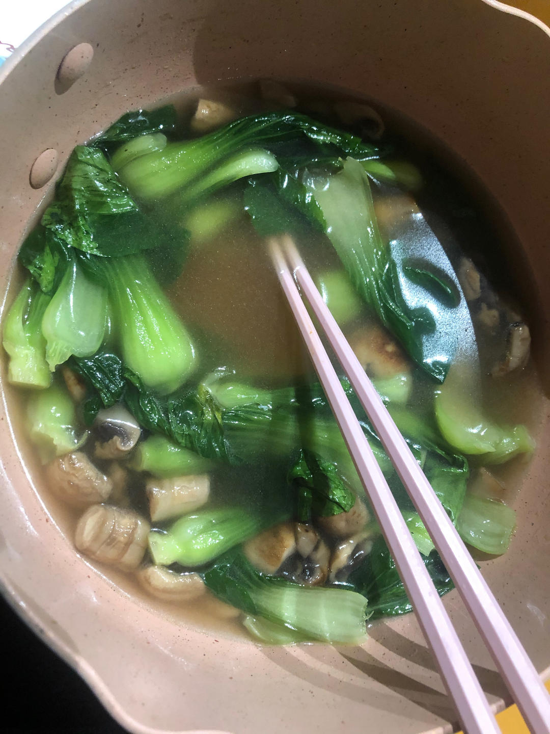 明明是素汤 却鲜得像鸡汤一样的「口蘑汤」