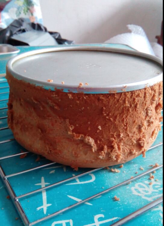 超简单完美戚风蛋糕（6寸2蛋）附打发、翻拌、脱模视频