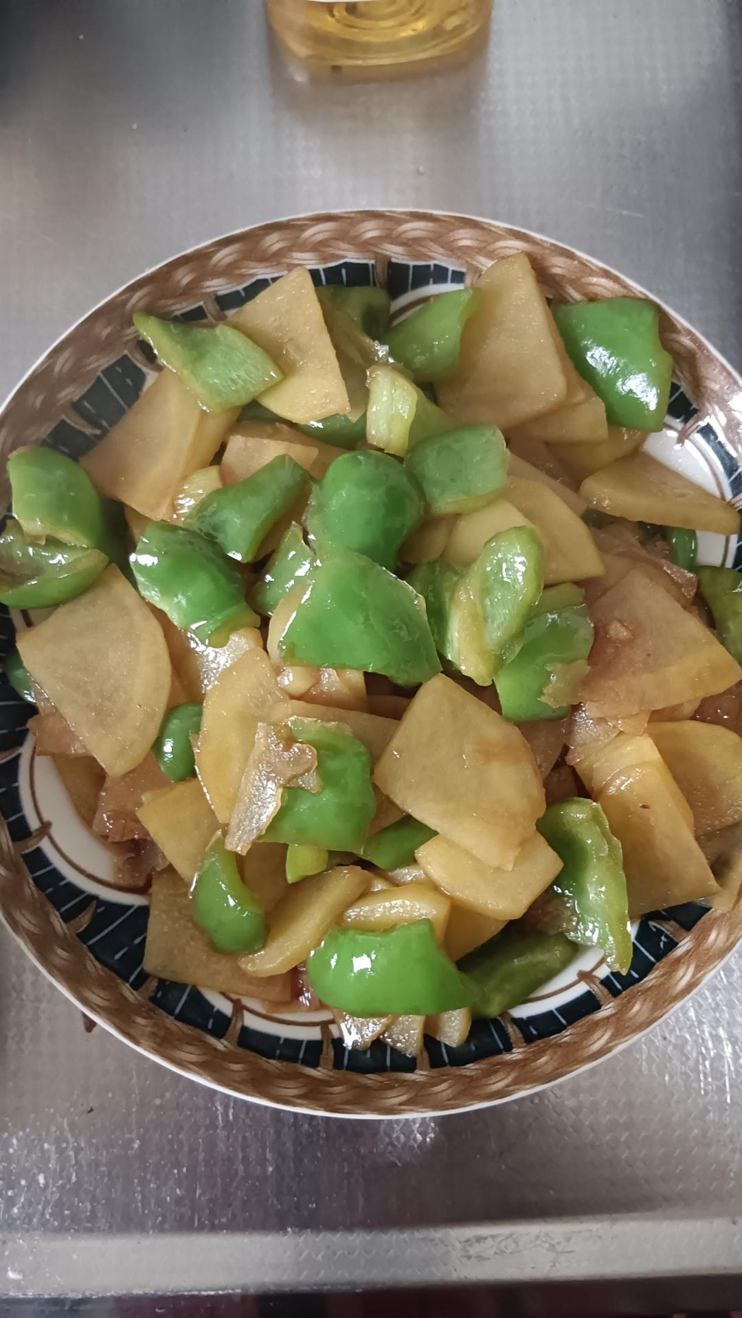比肉都好吃的青椒炒土豆片😋简单又美味❗️