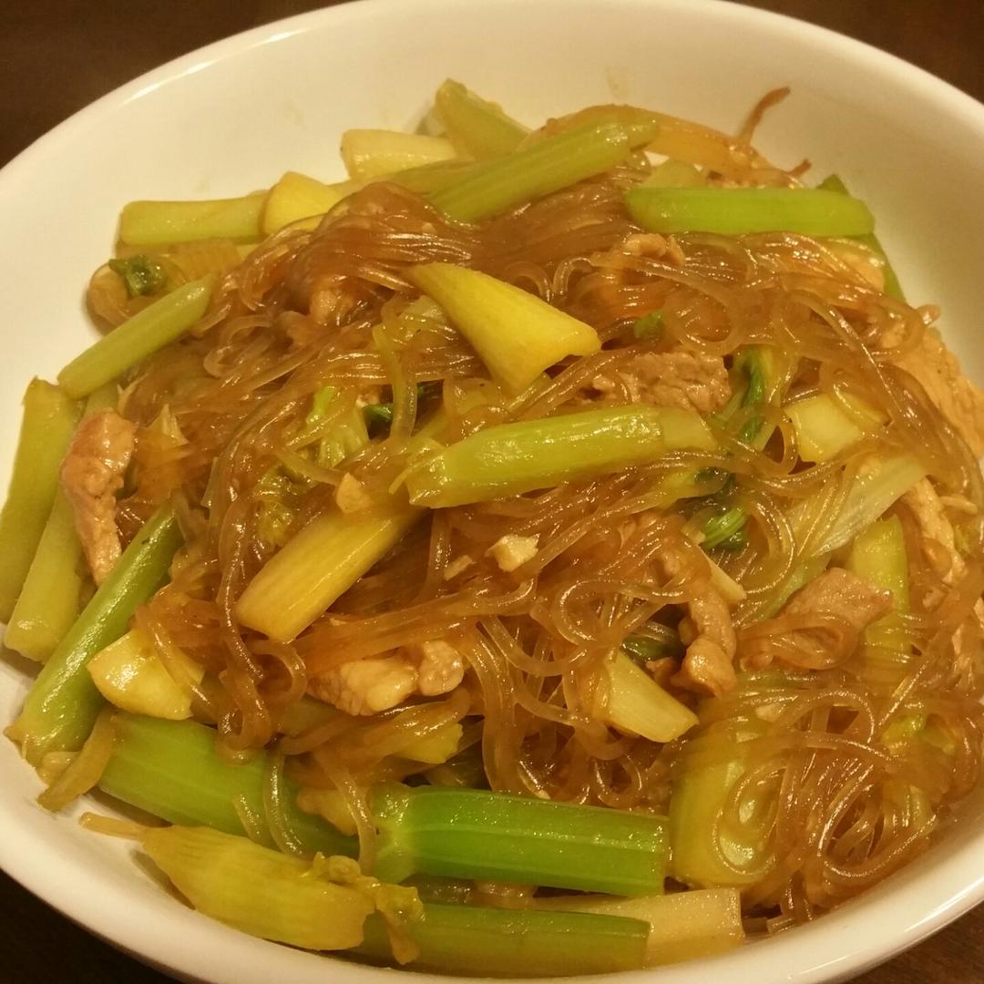 芹菜炒粉条