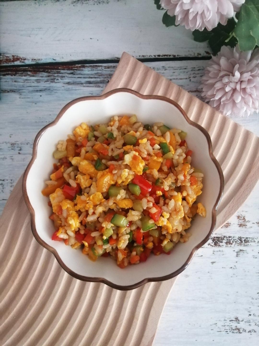 奶酪腊肠杂蔬炒饭