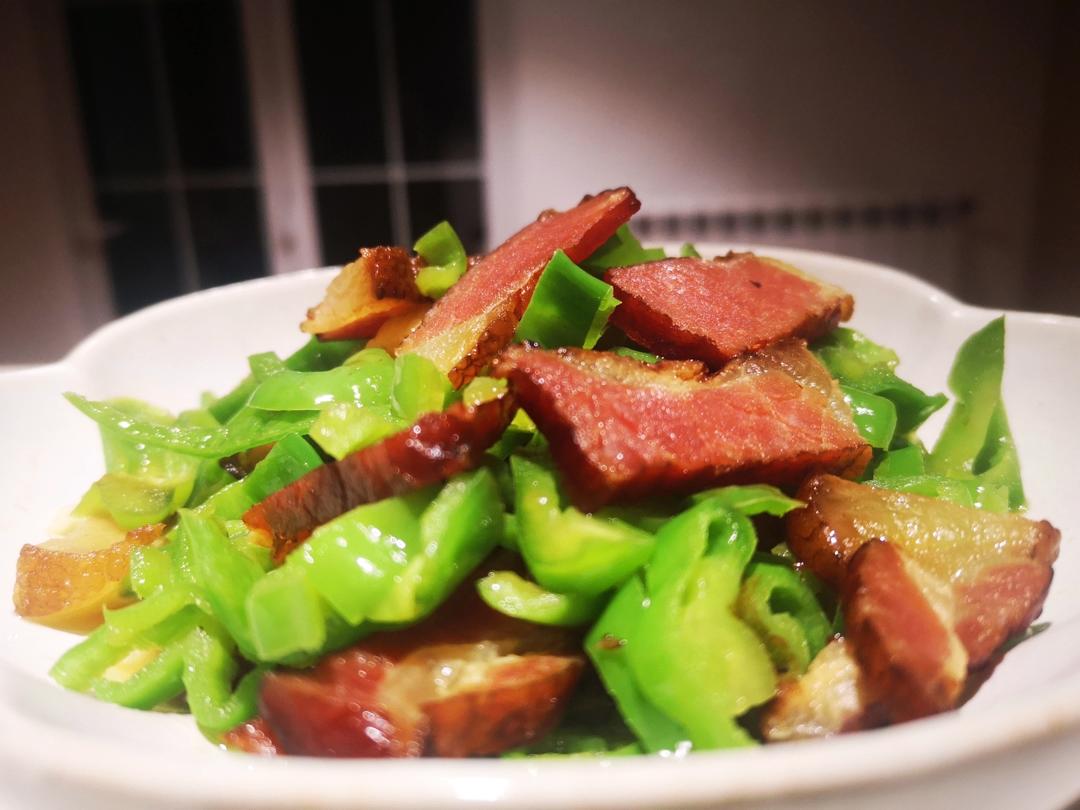 青椒腊肉