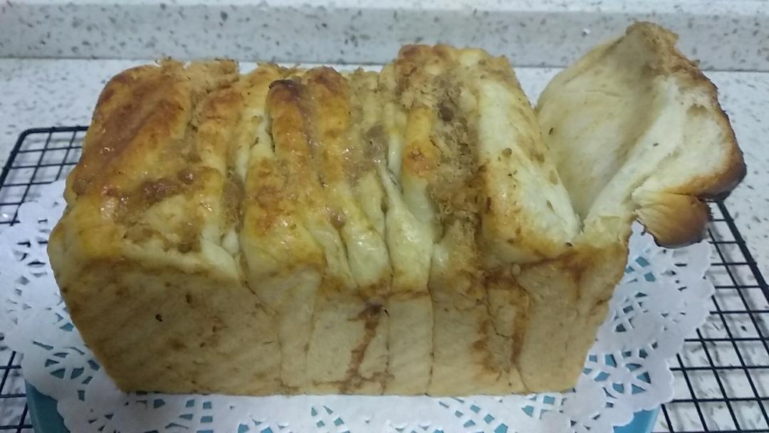 手撕肉松面包
