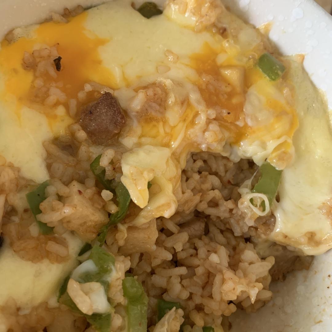 黑椒牛肉粒芝士焗饭