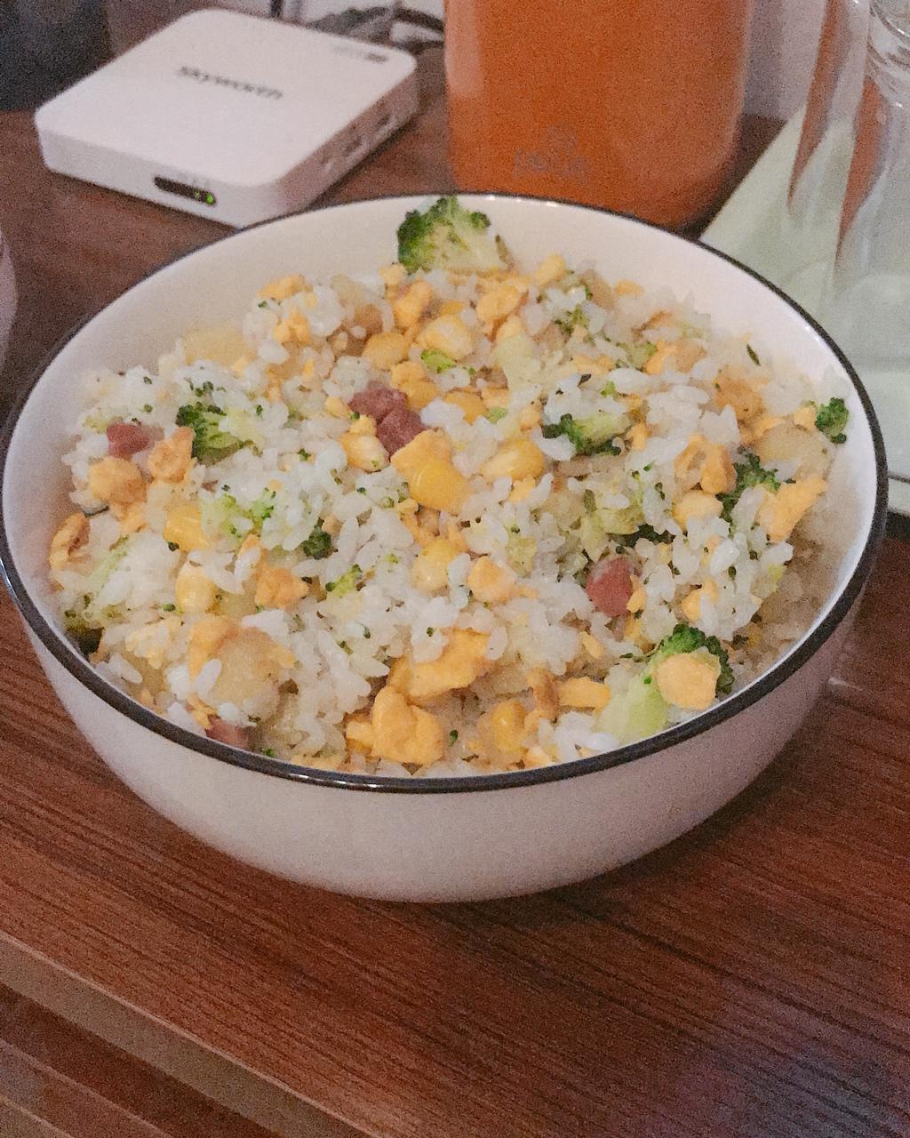 虾仁炒饭