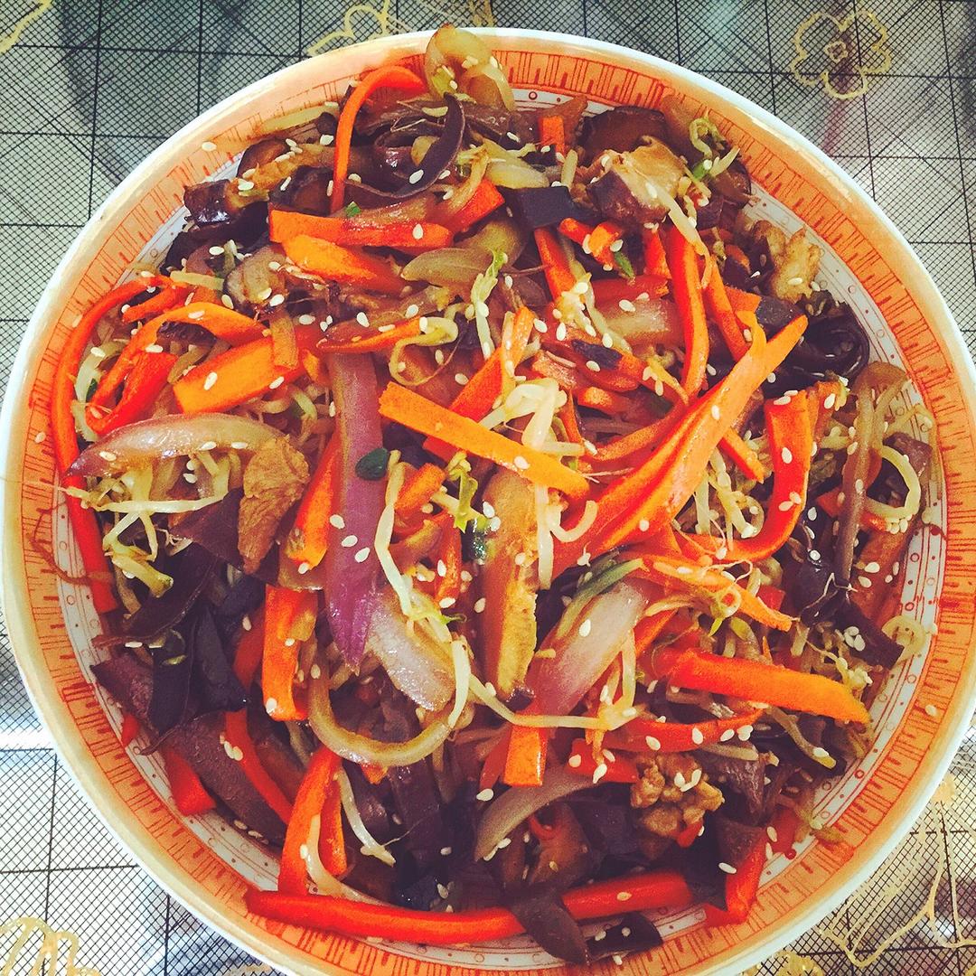 韩式粉丝炒杂菜 Korean Style Glass Noodles with Vegetables