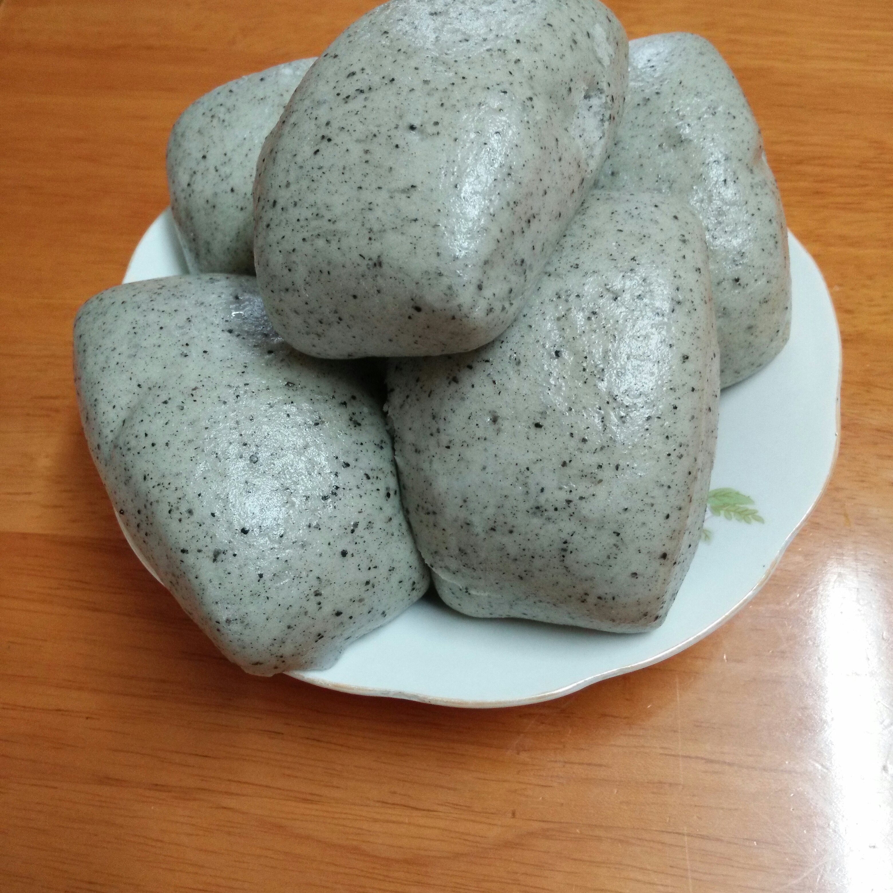 奶香黑芝麻馒头