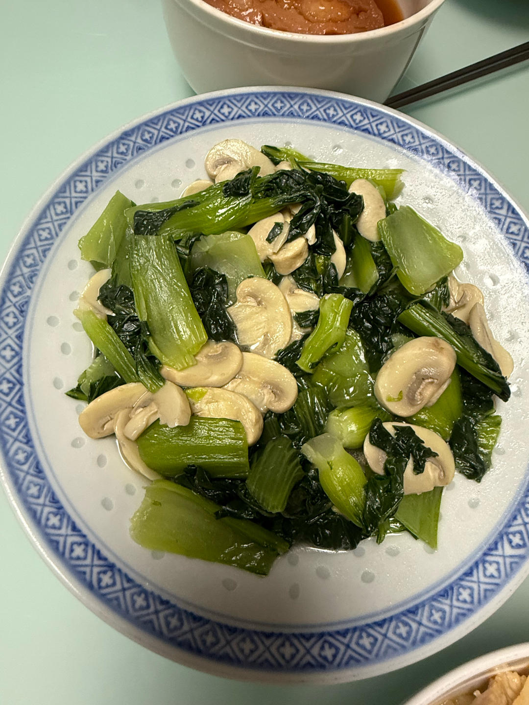 青菜炒蘑菇
