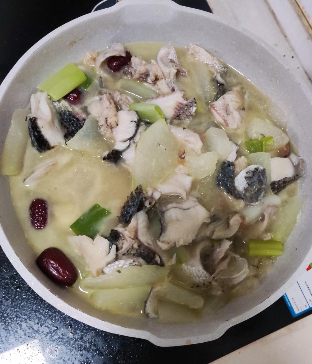 超鲜的奶白黑鱼汤