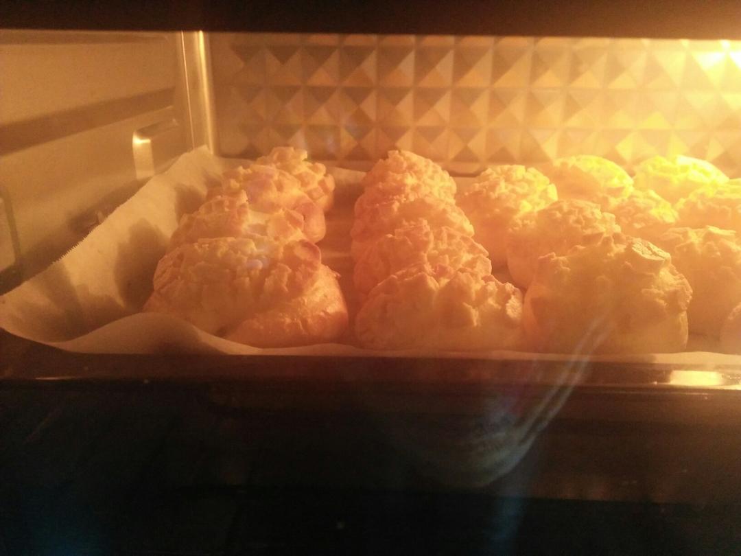 十分美味的酥皮泡芙