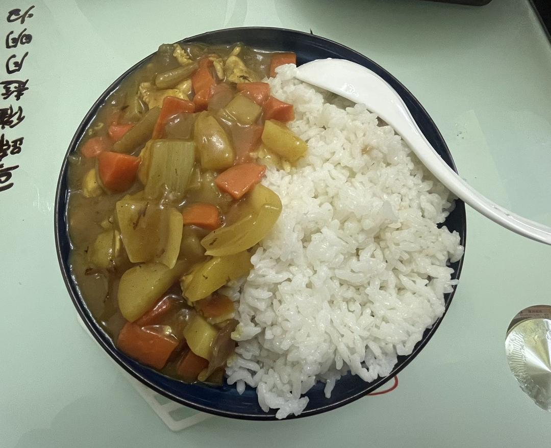 咖喱鸡肉饭