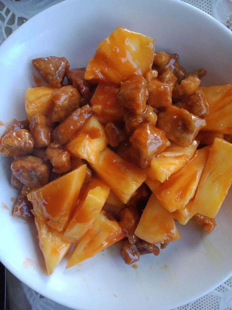 菠萝咕噜肉