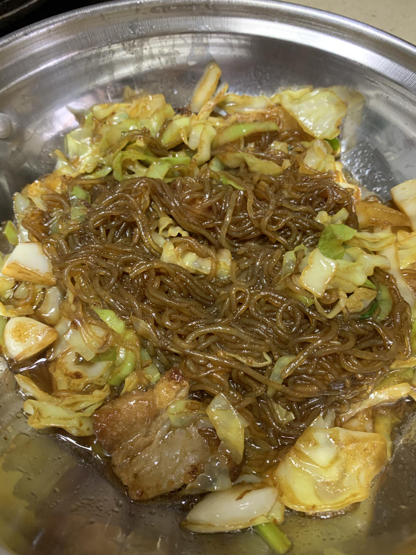 最近爱吃粉丝粉条～包菜炒粉丝