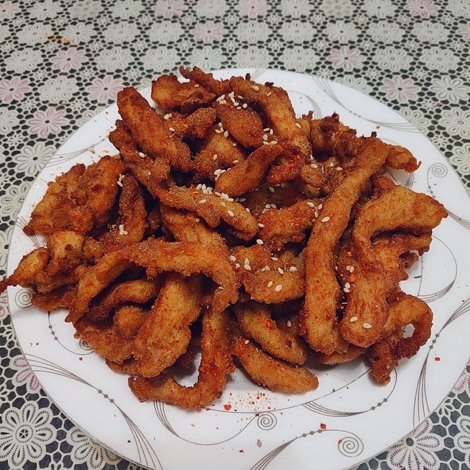 小时候路边摊的炸鸡柳🍿记忆中的香味儿😌