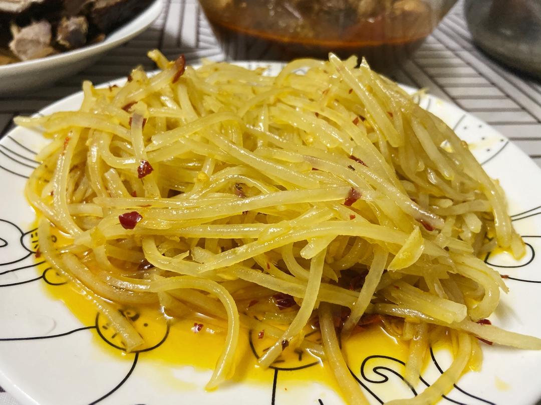 炝炒土豆丝的做法