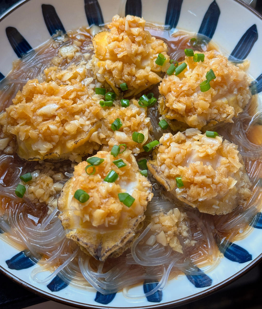 蒜蓉粉丝蒸鲍鱼