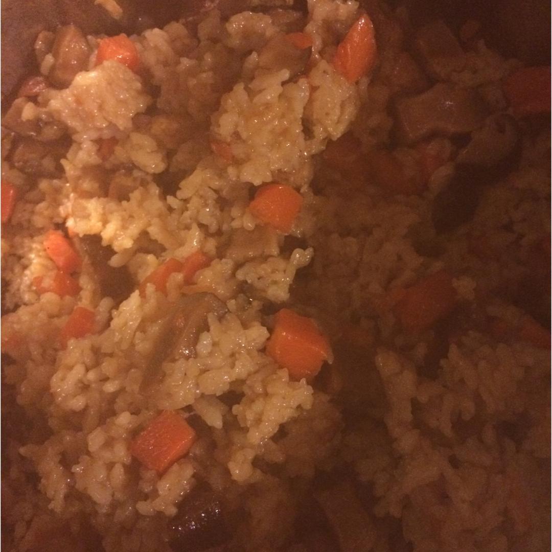 喷香排骨焖饭（爆好吃）