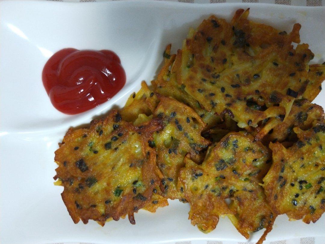 鸡蛋土豆饼