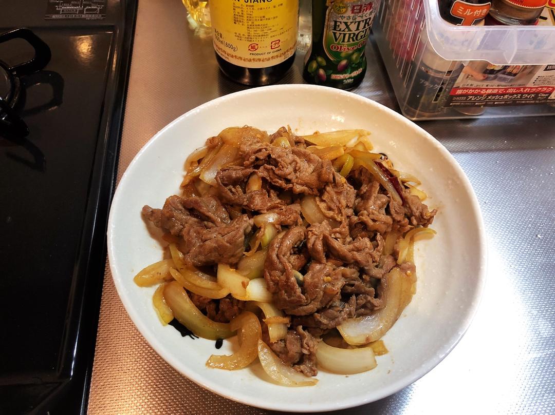 洋葱炒牛肉
