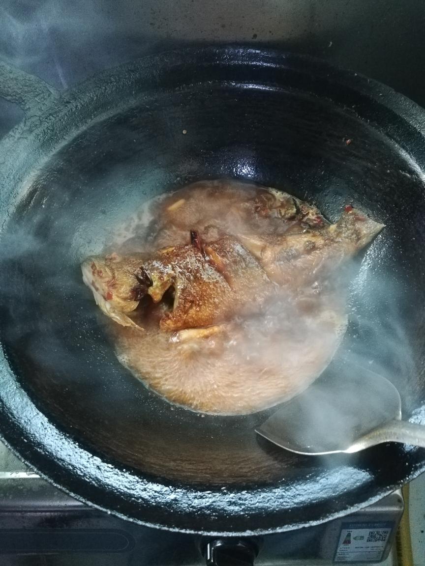 红烧鲈鱼