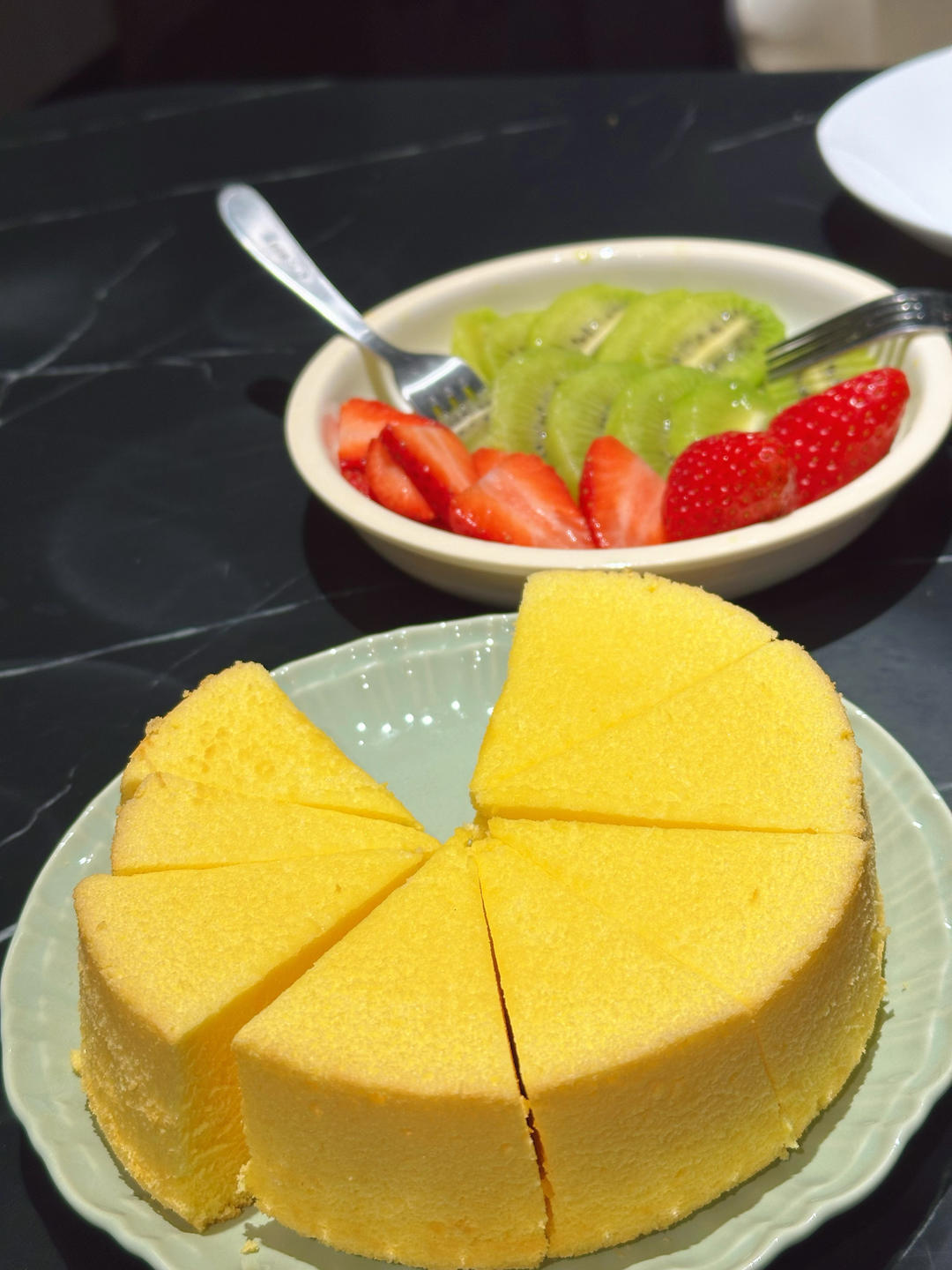 空气炸锅蛋糕 戚风（6寸超详细打蛋/脱模步骤）