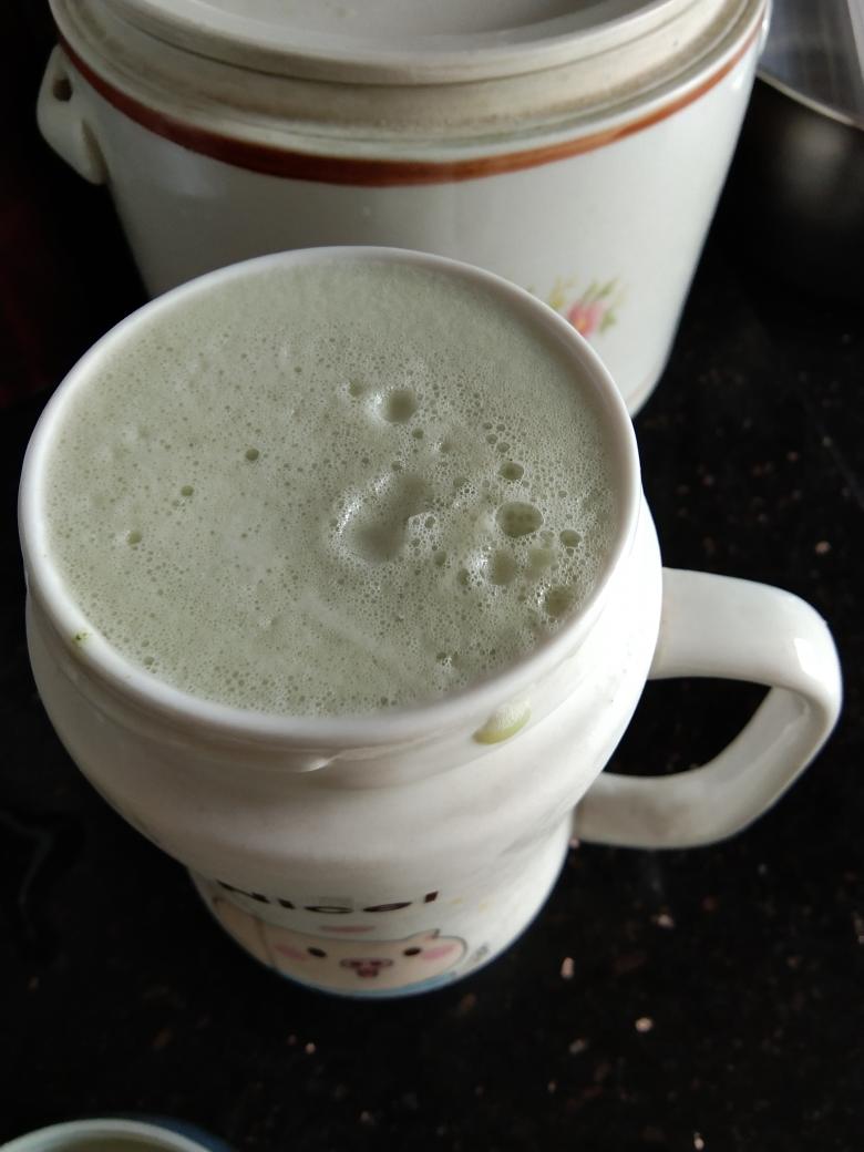 抹茶冰拿铁的做法