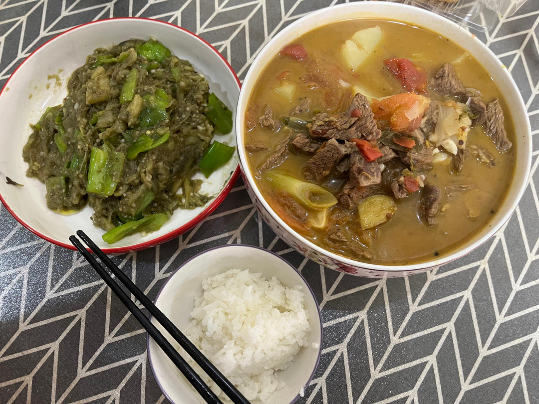 西红柿炖牛腩
