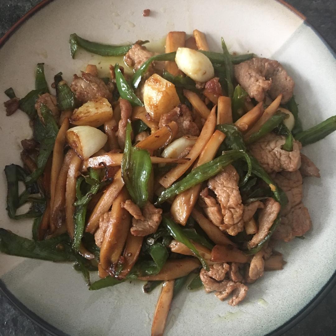 青椒素炒杏鲍菇