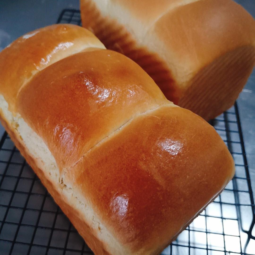 奶香纯粹的重料淡奶油吐司