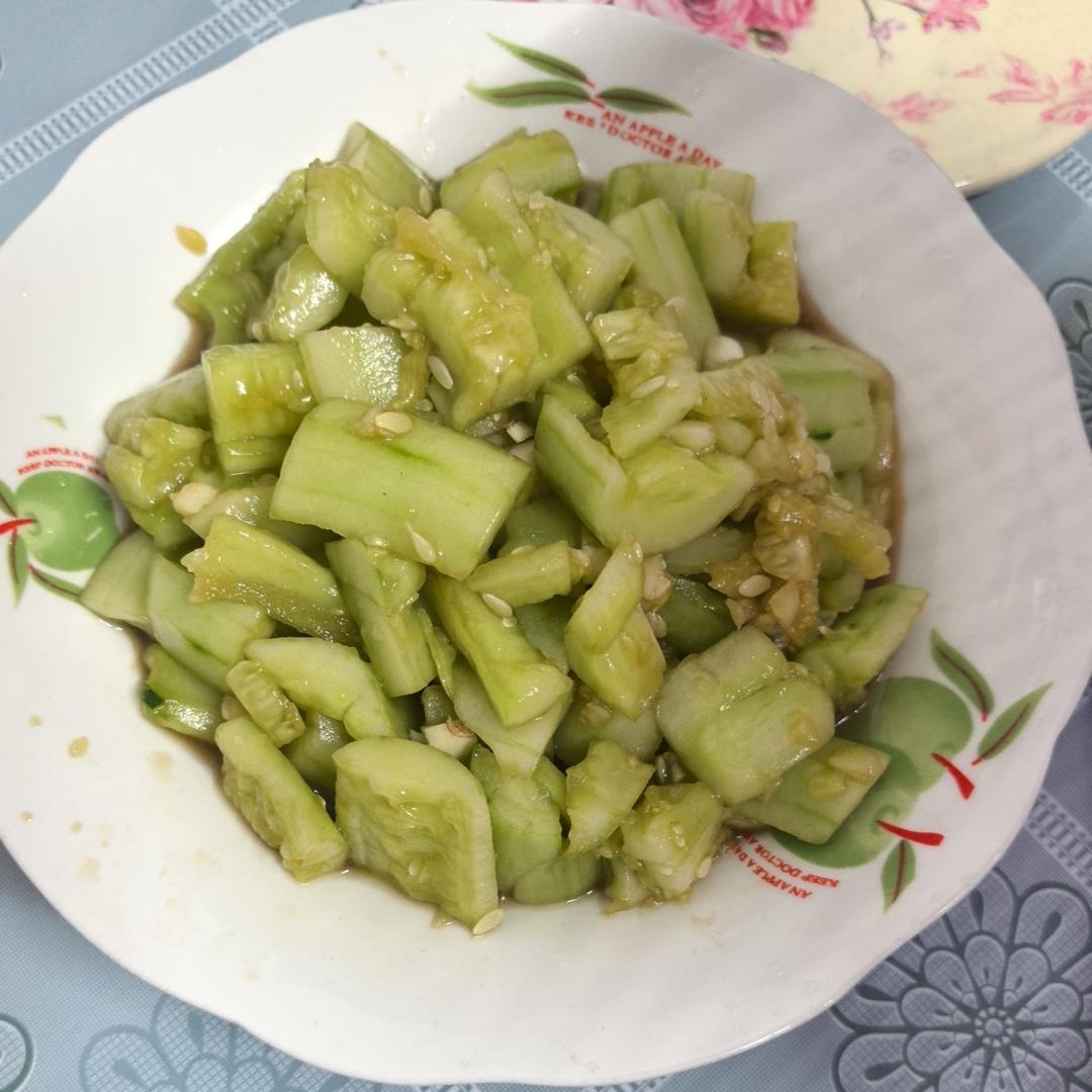 凉拌家常黄瓜
