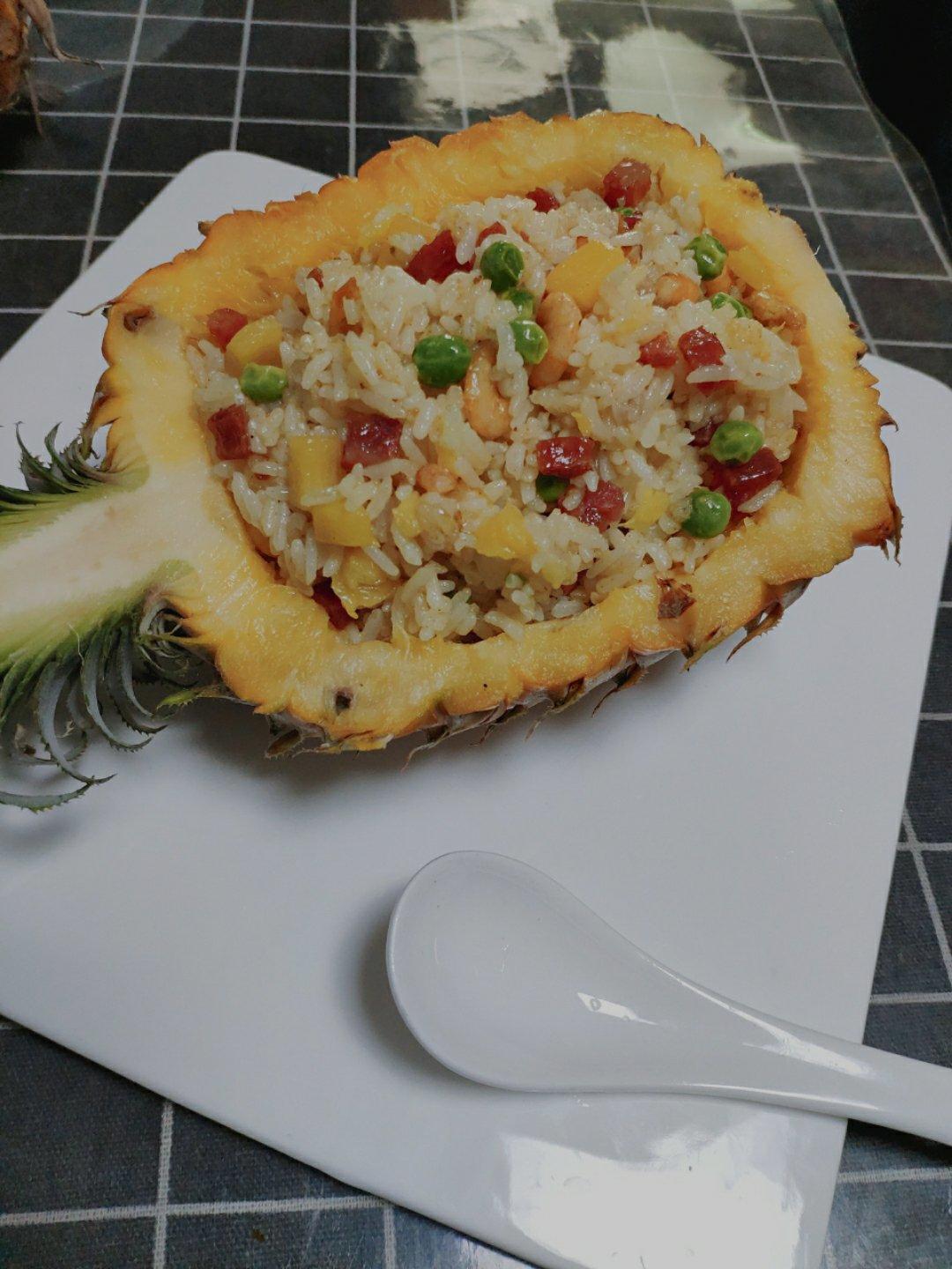 菠萝炒饭