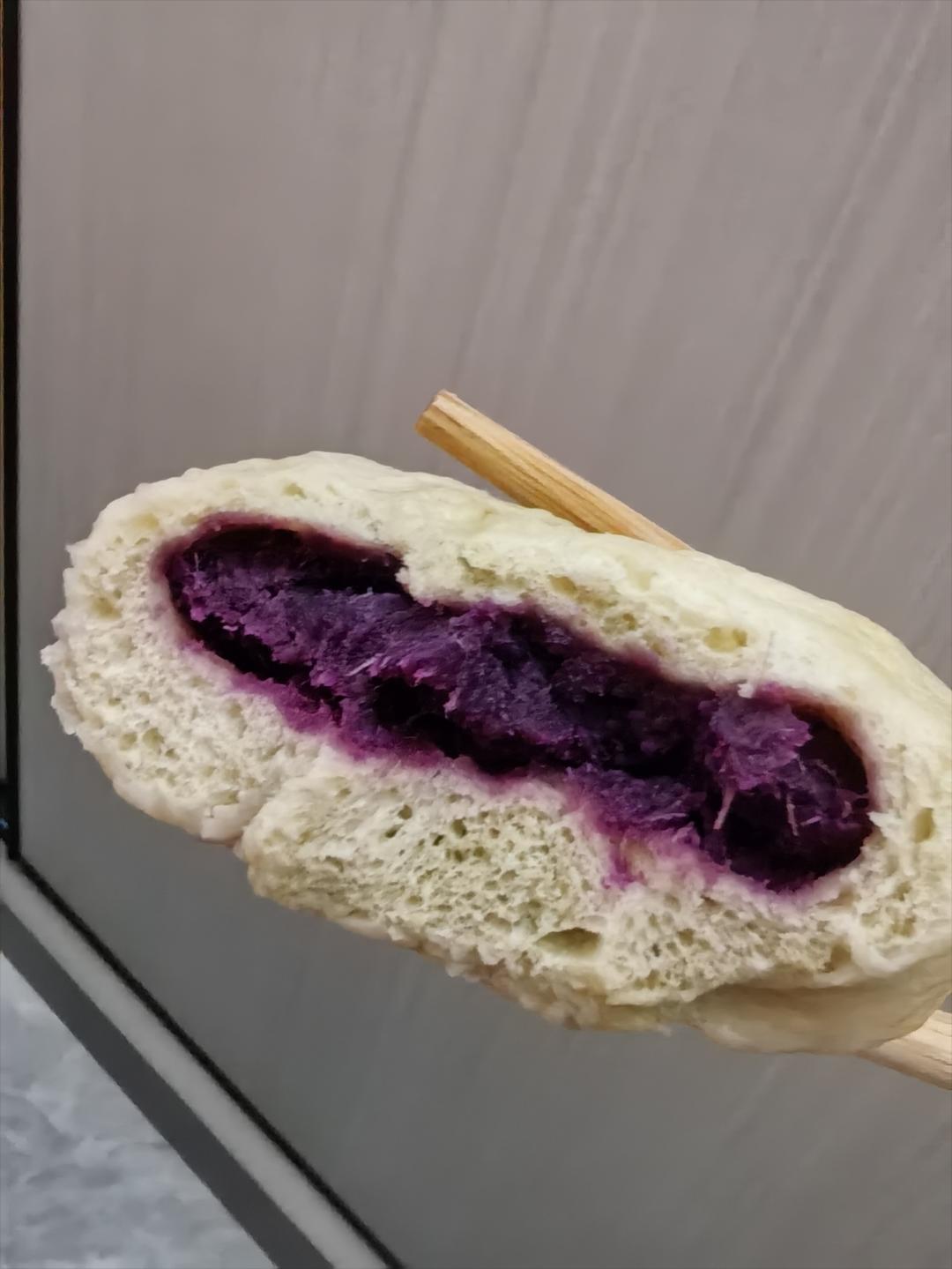 抹茶奶香紫薯包