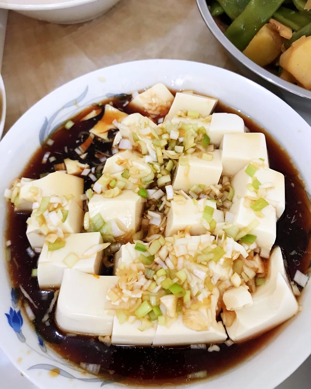 我是卖海苔zmj20130609做的凉拌豆腐