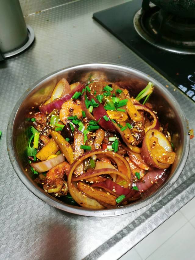 香辣干锅鸡翅🦐