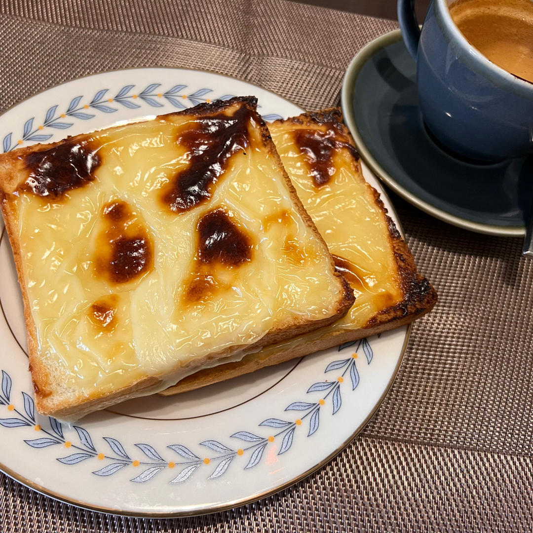 不油不腻岩烧乳酪吐司