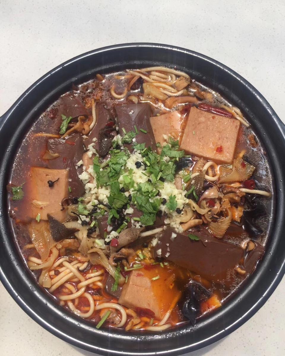 毛血旺