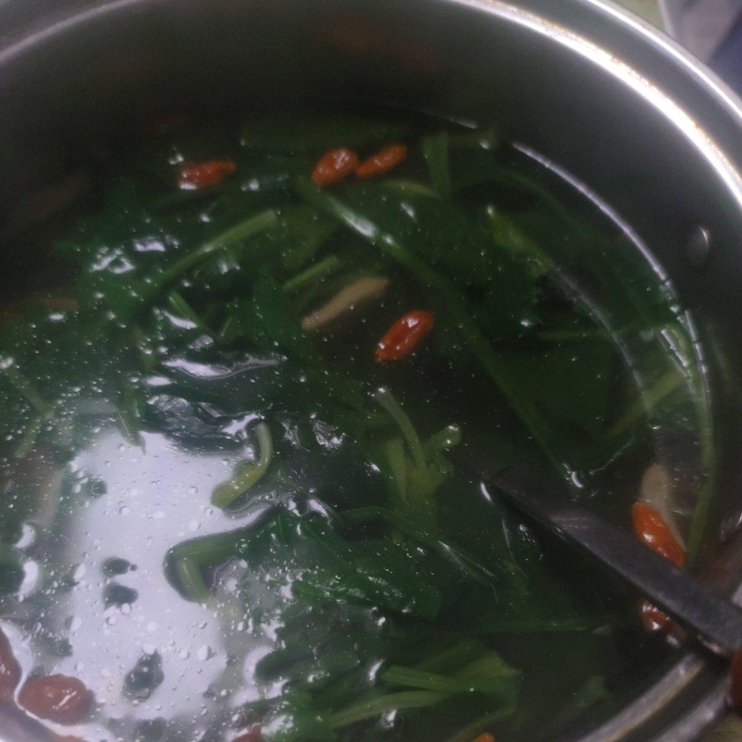 菠菜猪肝汤