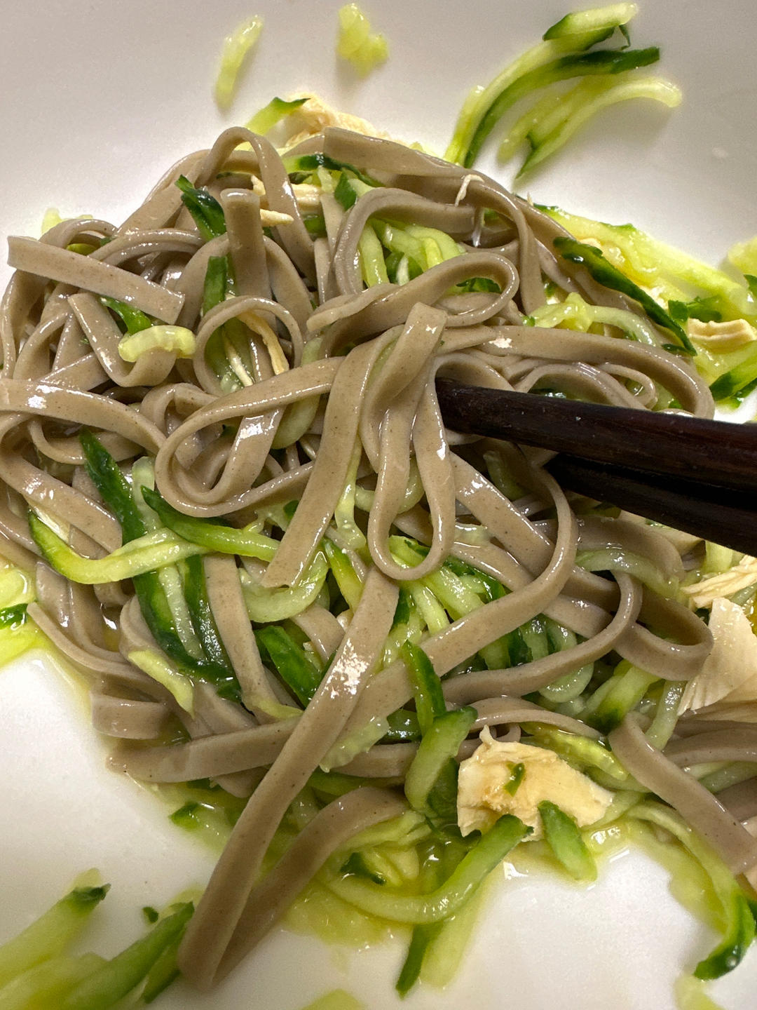 快手减脂餐❗️爆好吃的凉拌鸡丝荞麦面