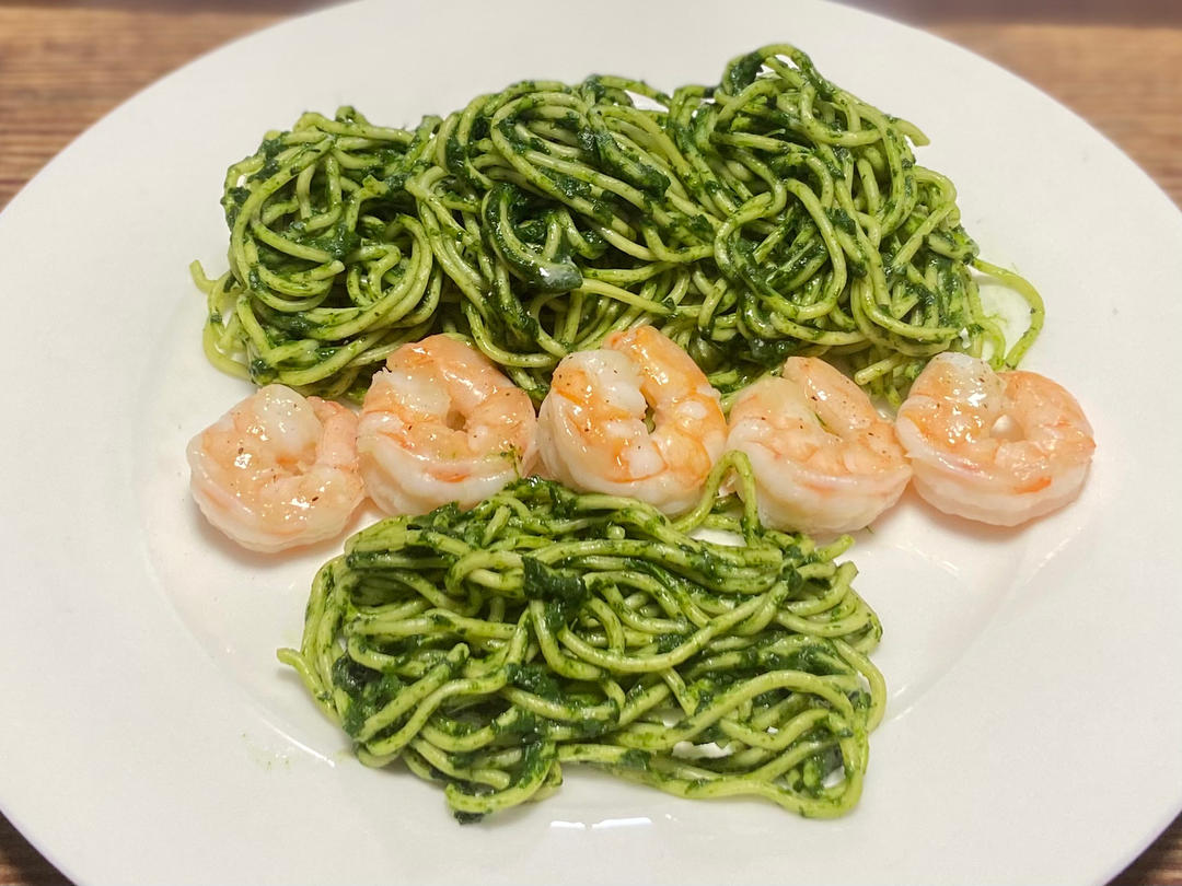 啥也不说了！太好吃啦！闷头三口两口就吃完——菠菜绿芥末奶酪青酱辣鸡肉意大利面