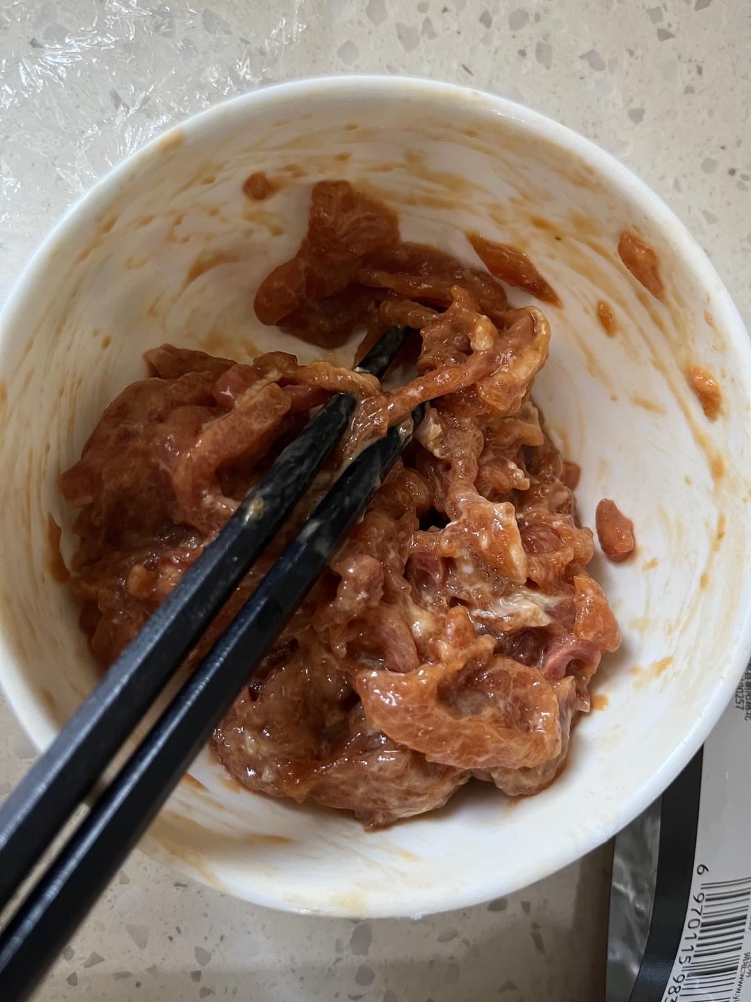 鱼香肉丝（超下饭菜）的做法 步骤1