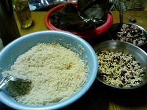 花生豆豆咸肉粽的做法 步骤9