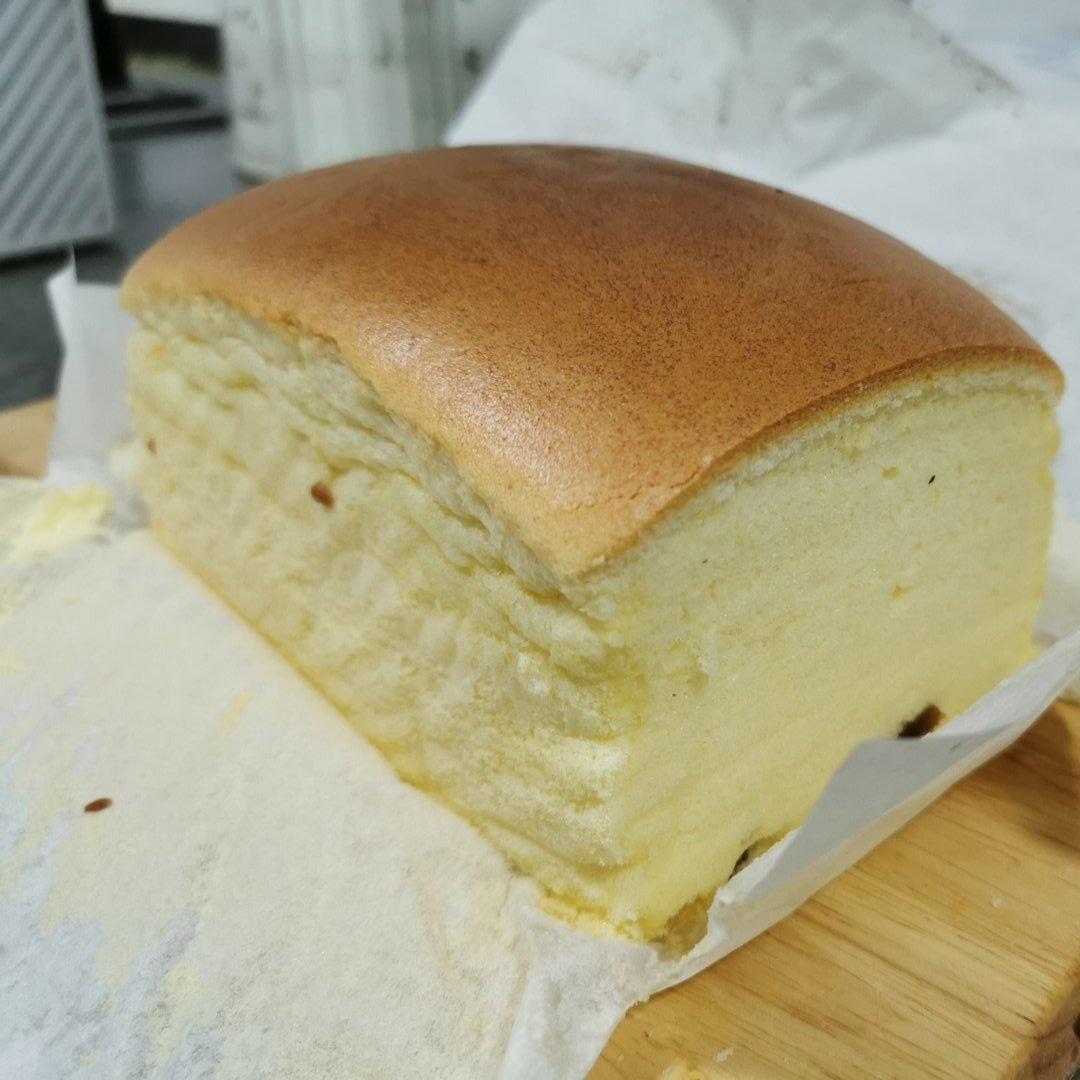 土司盒古早味蛋糕