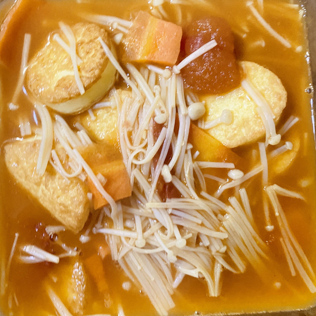 茄汁金针菇豆腐煲