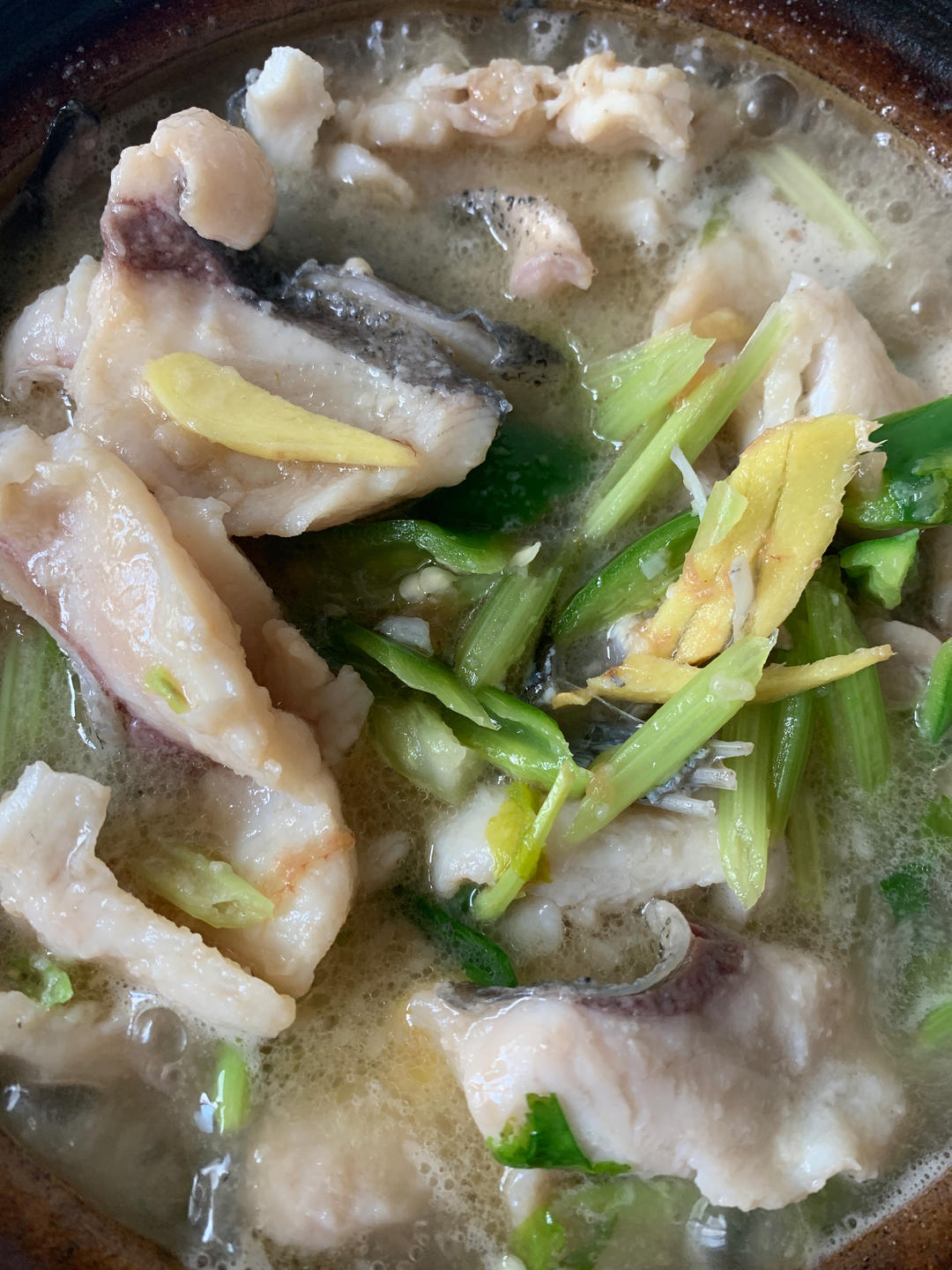 酸梅泥蜢煲